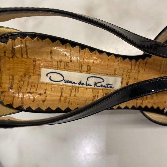 Vintage Oscar de la Renta black patent platform pumps - Picture 8 of 13